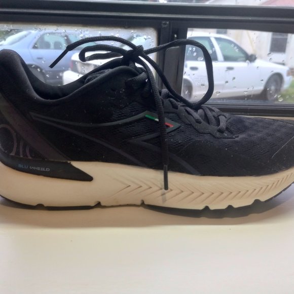 Diadora Mythos Blushield Volo 3 Men's - Picture 4 of 5